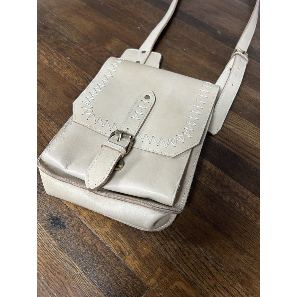 Stanley Street‎ Cream Colored Cross Body Leather Bag Adjustable Strap - Picture 2 of 15